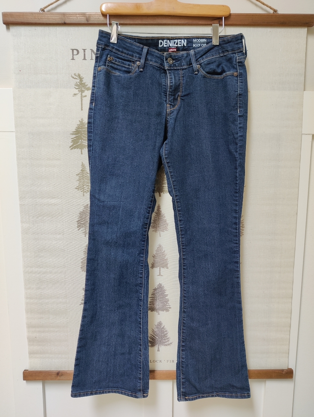 Denizen from Levi's Modern Bootcut Jeans Dark Wash Size 8M Mid-Rise
